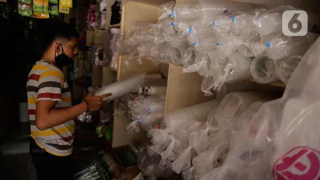 Menakar Untung Rugi Hilirisasi Plastik dari Perspektif Asosiasi di Indonesia